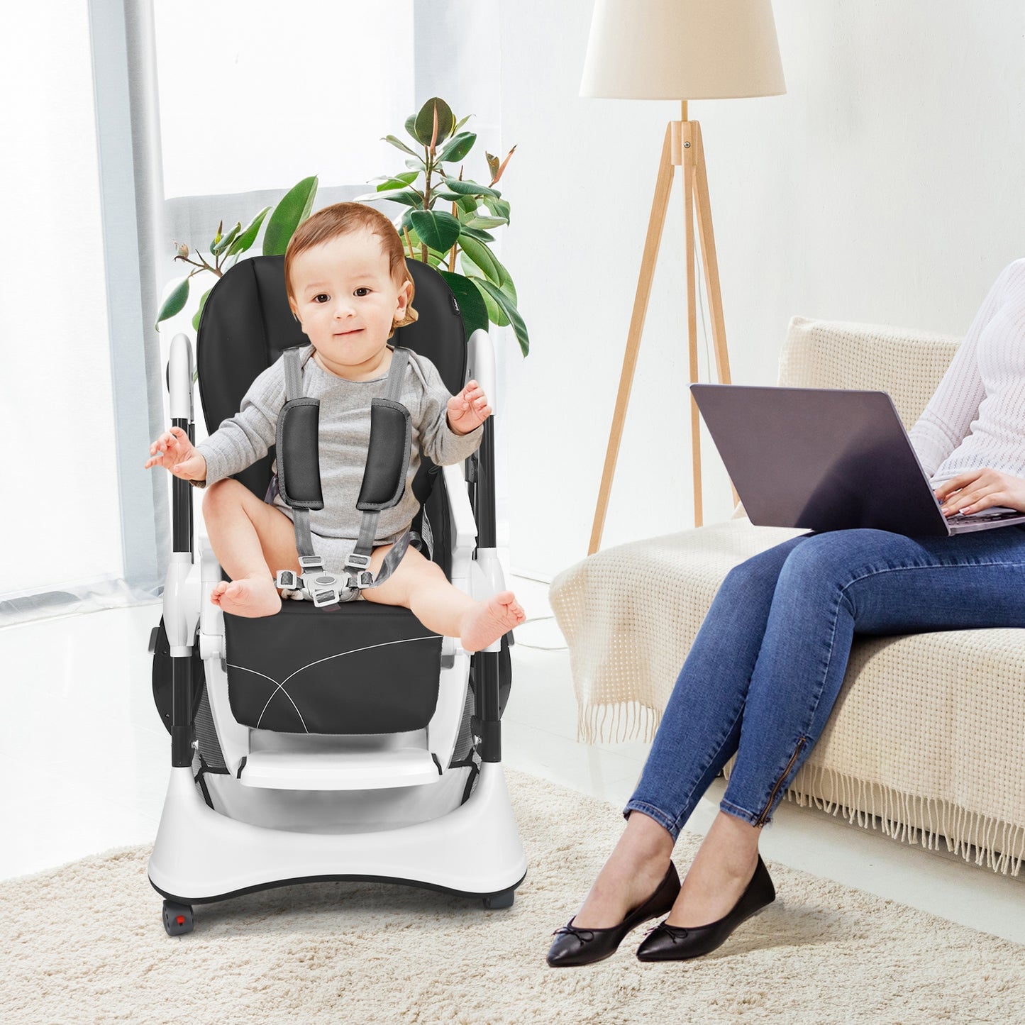 Foldable High Chair with 4 Lockable Wheels and 5-Point Harness