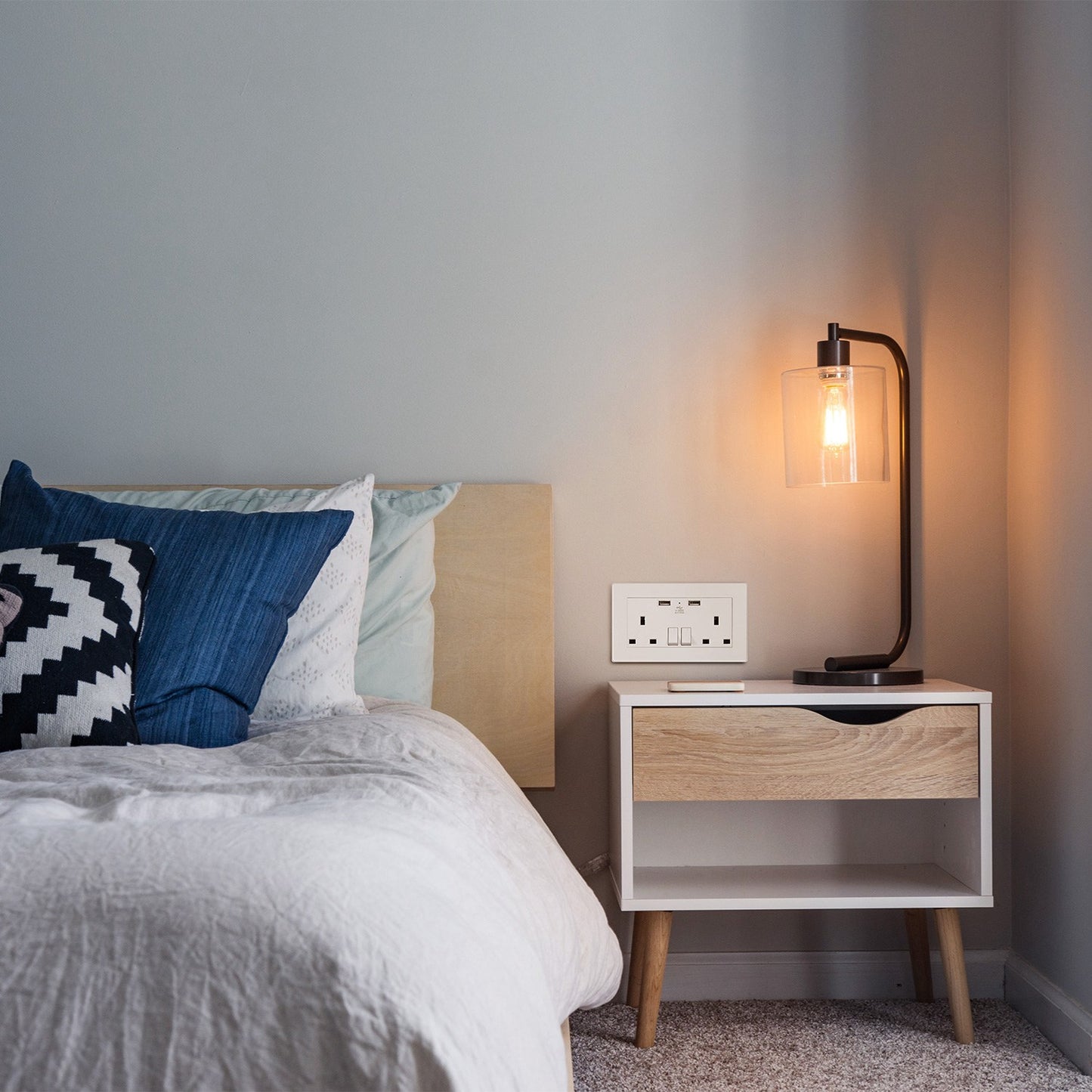 UK Dual Wall Socket with USB Charging Ports & Switches