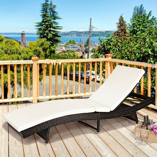 Folding Chaise Lounge with 5-Position Adjustable Backrest