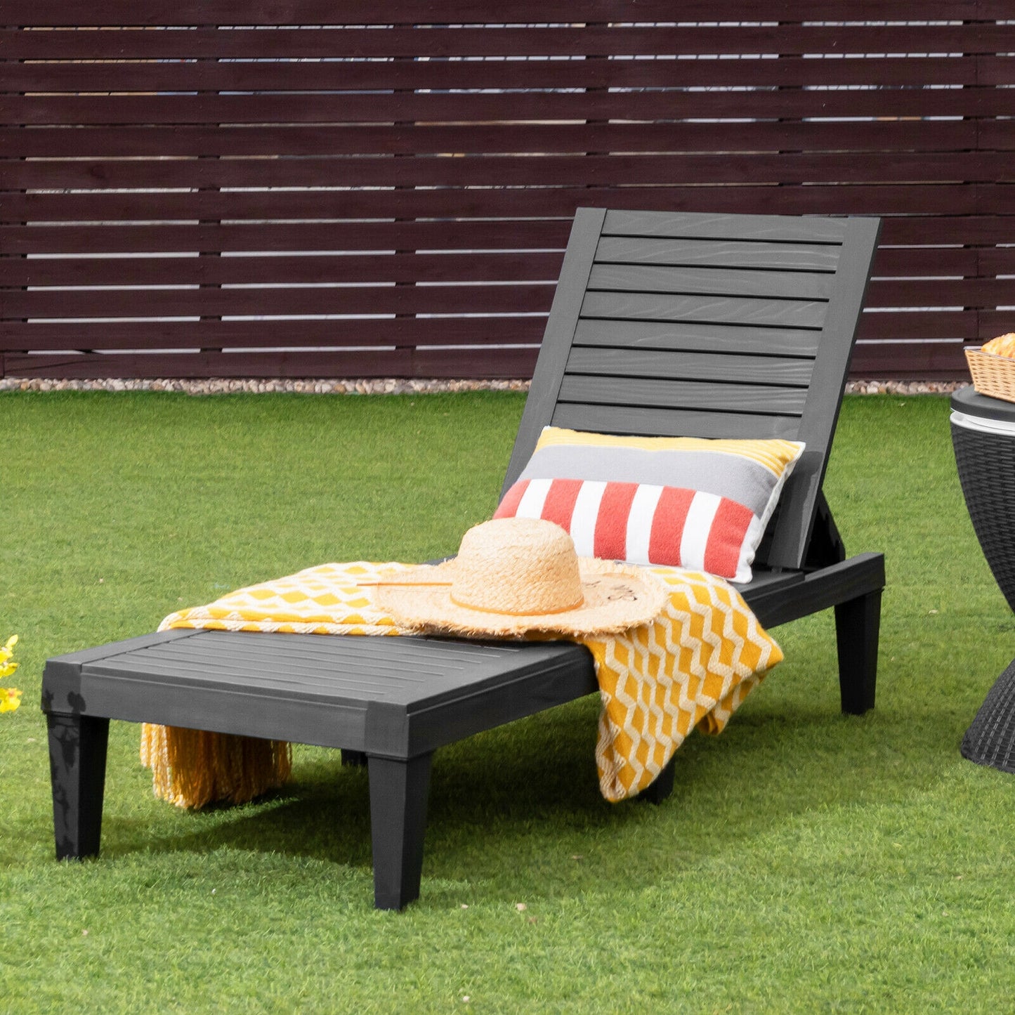 Adjustable Outdoor Chaise Lounge Chair with 5-Position Backrest