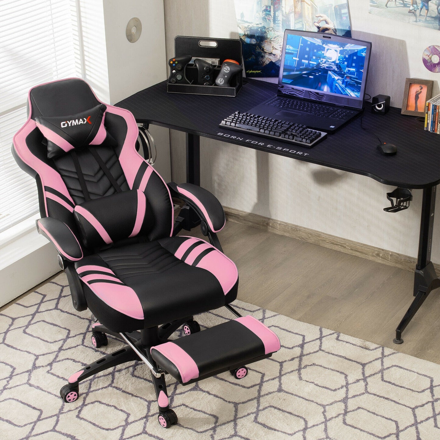 Gaming Chair with Footrest and Adjustable Backrest