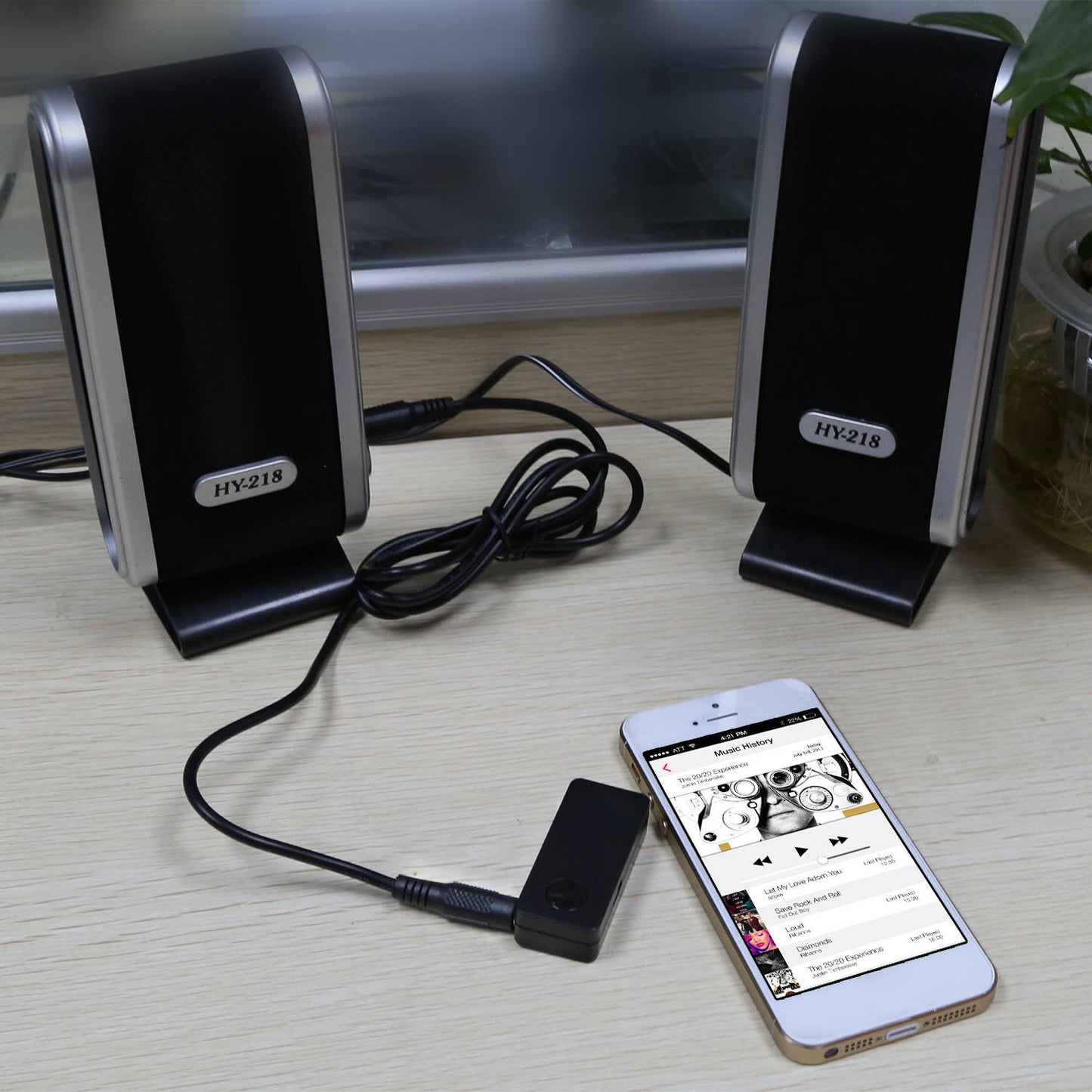 Bluetooth Stereo Receiver Adapter with 3.5mm Audio Output