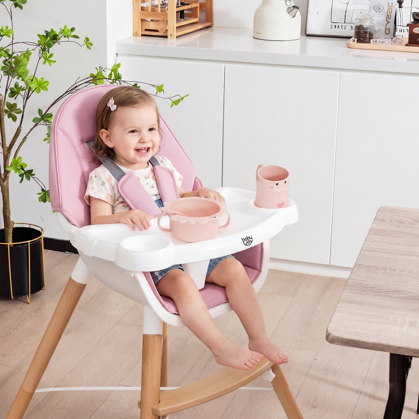 High Chair with Dishwasher Safe Tray and Beech Wood Legs
