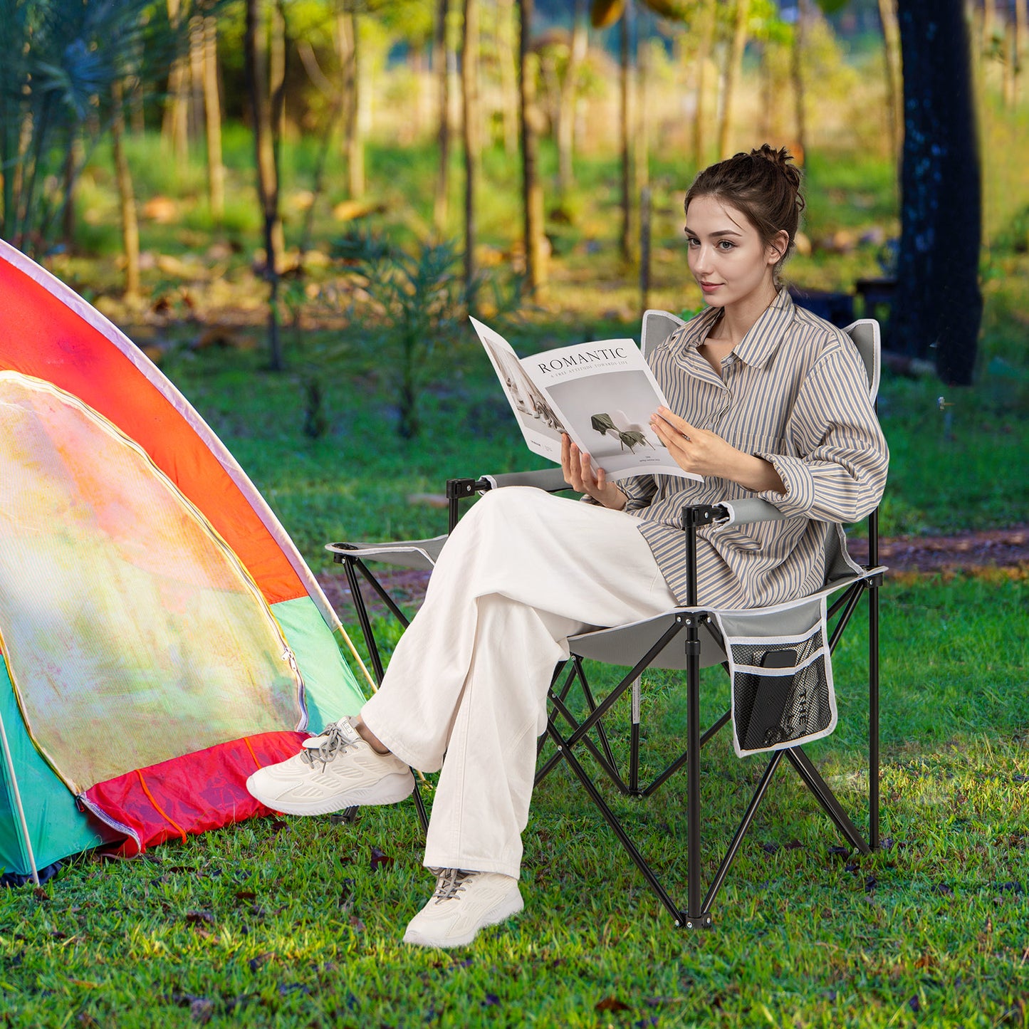 Oversized Camping Chair with Side Table and Storage Pockets