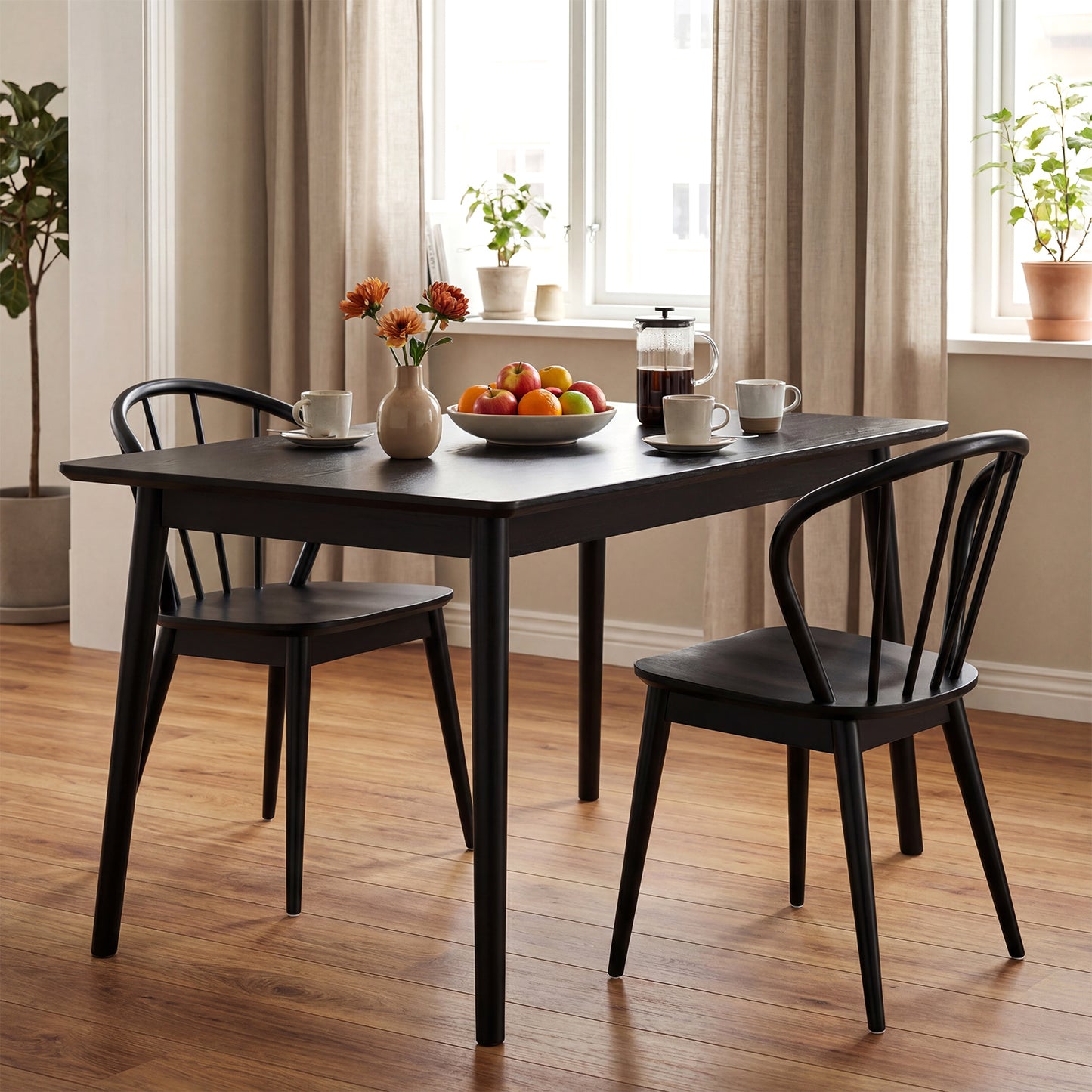 Windsor Dining Chairs Set of 4 with Spindle Backrest