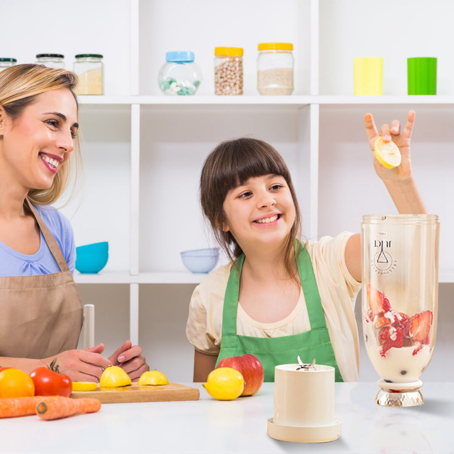 Portable Blender 16.9oz Rechargeable with 6 Stainless Blades