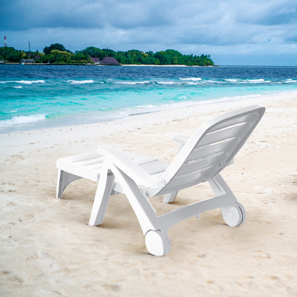 Adjustable Folding Chaise Lounge Chair with Wheels