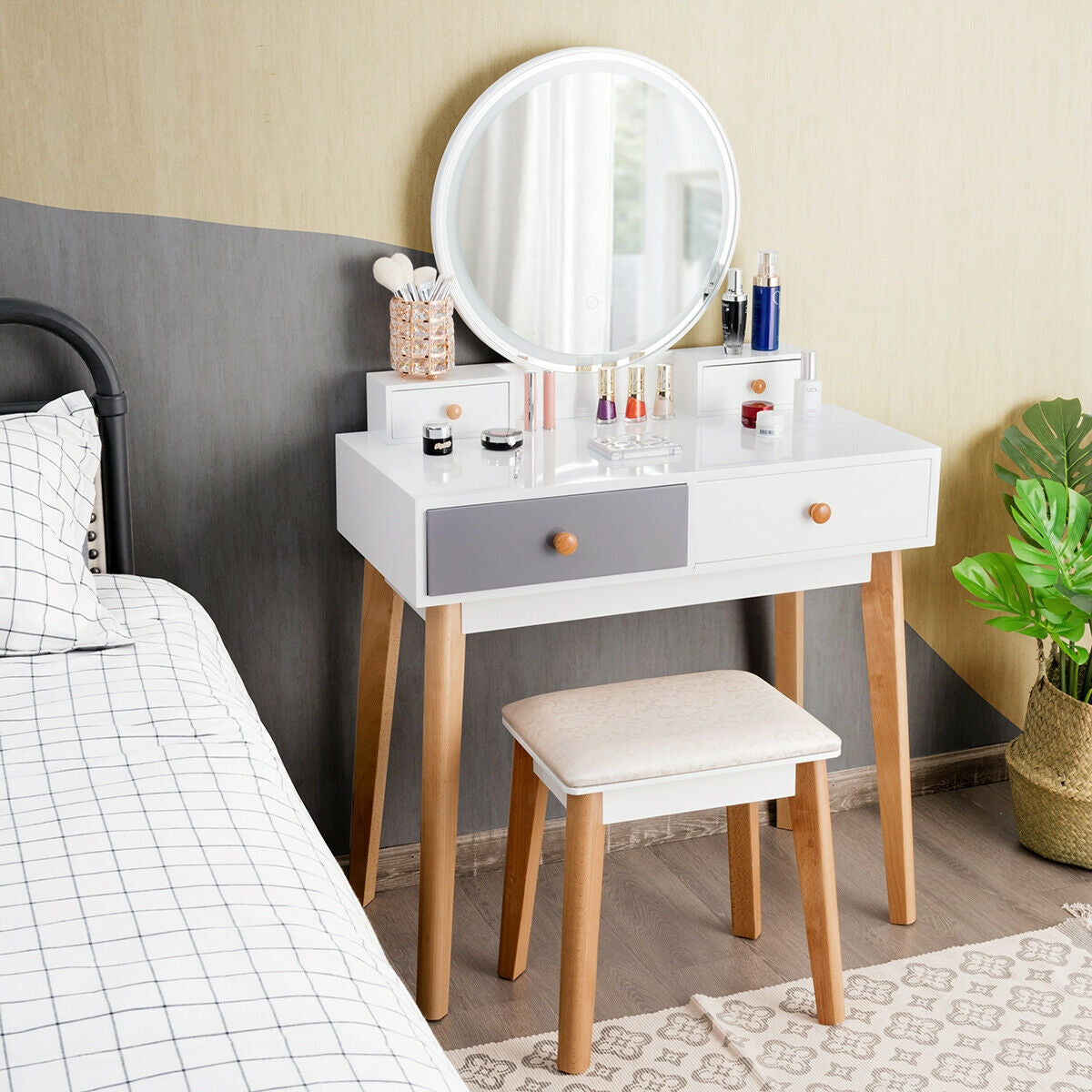 Makeup Vanity Table with Lighted Mirror and 4 Drawers